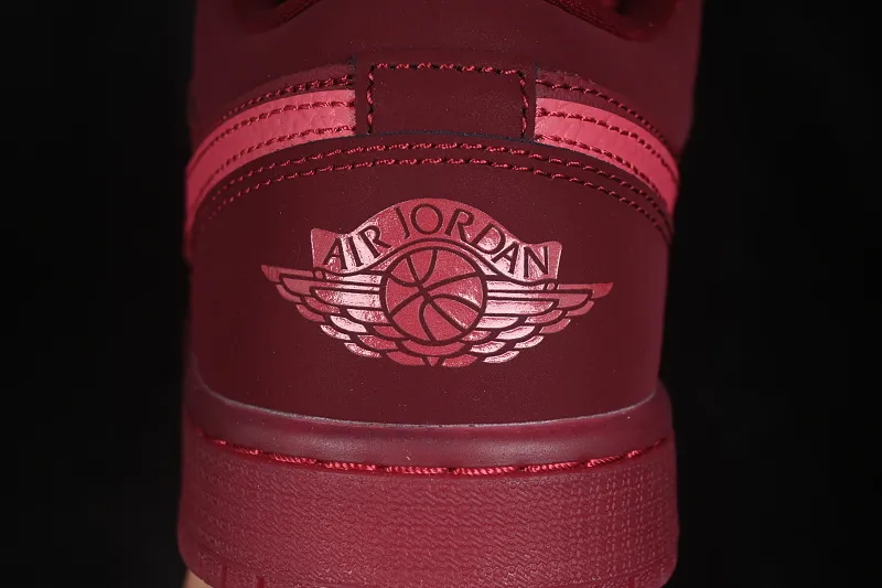 All categories Air Jordan Jordan series basketball shoes Air Jordan 1 Low G version pure original Air Jordan 1 Low AJ1 Joe 1 raw rubber wine red low-top retro culture basketball shoes IB7012-600